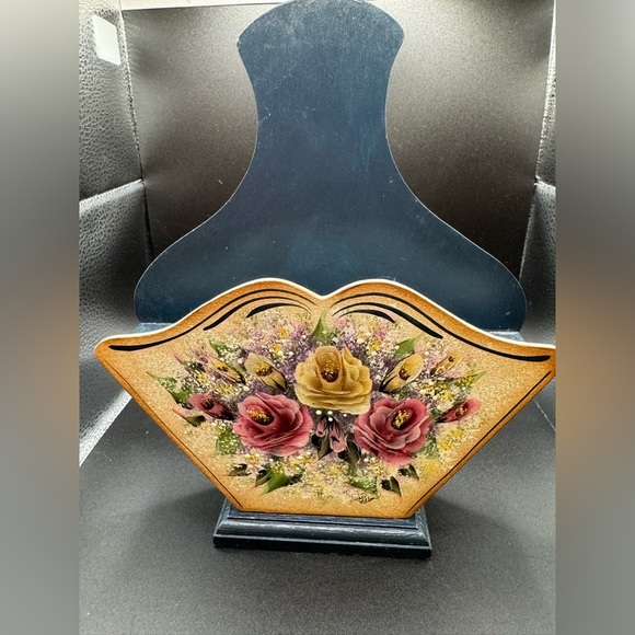 Hand painted Blue and Floral Wooden Storage Box Signed - Picture 2 of 7